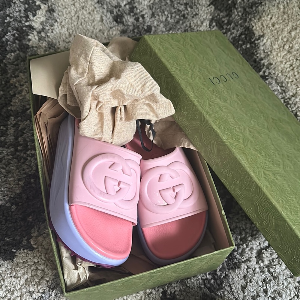 Gucci rubber slides